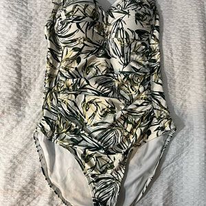 Niptuck One Piece Swimsuit. Cream/Green/Gold. Size 6